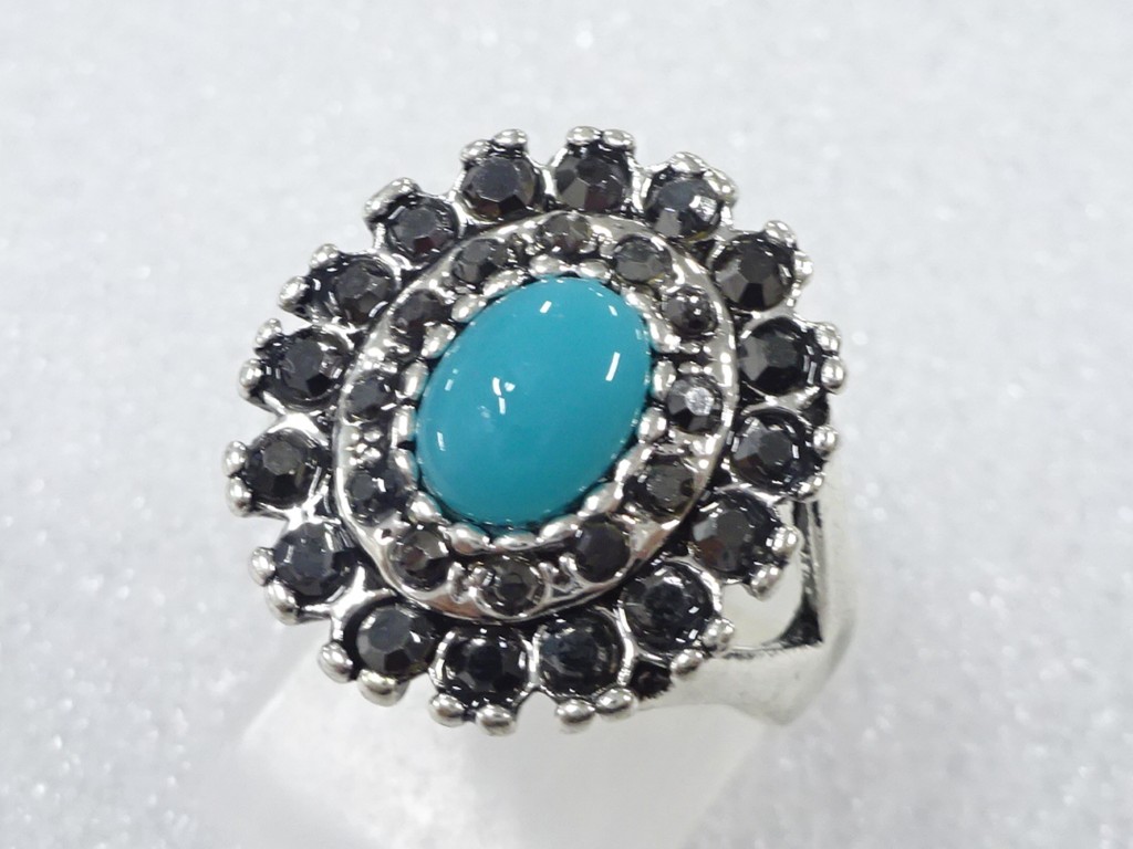 Japanese Kimono / Antique Accessories